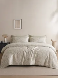 https://cdn.zhiyitech.cn/material/3f8e48015e95bd5c90692f6cd0c94e6b