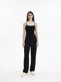 https://cdn.zhiyitech.cn/material/3fef16e1ec65d3e902857c745dc6587d