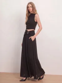 https://cdn.zhiyitech.cn/material/68cdde1701cc70722a16771d533a6c4b